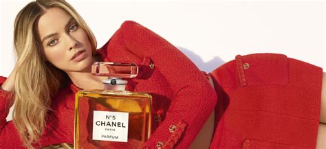 nuovo profumo chanel pubblicita|Chanel N°5 il nuovo spot con Margot Robbie e Jacob Elordi.